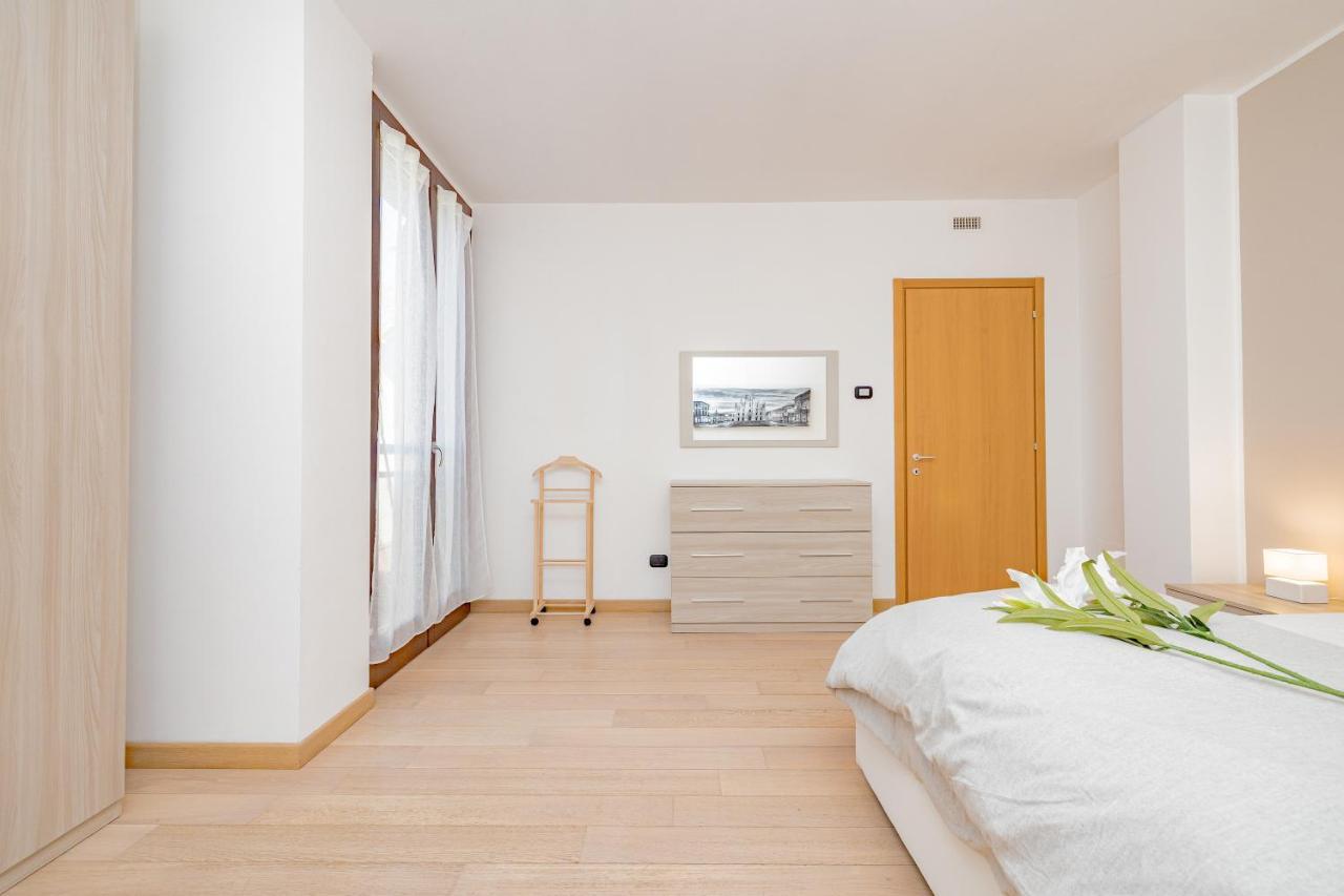 Milan Forum Camelia Guesthouse Assago Bagian luar foto